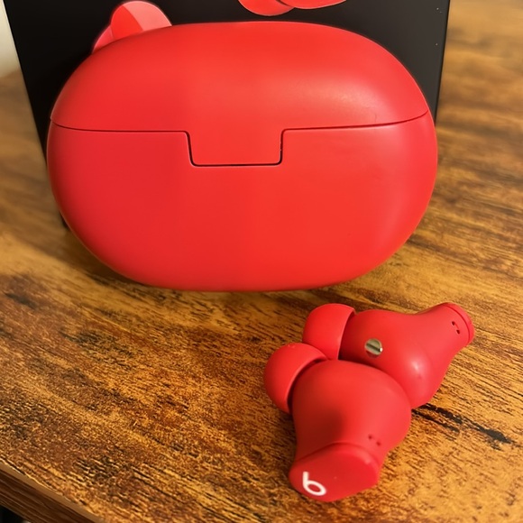 Beats Studio Buds, Active Noise Cancelling, Color = RED - Picture 5 of 8